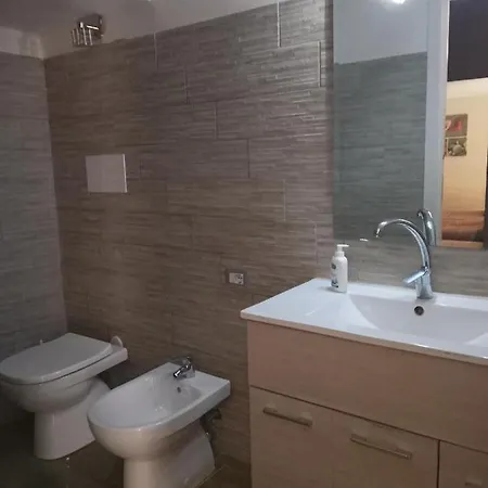 Casa Lory Botteghelle Apartment *